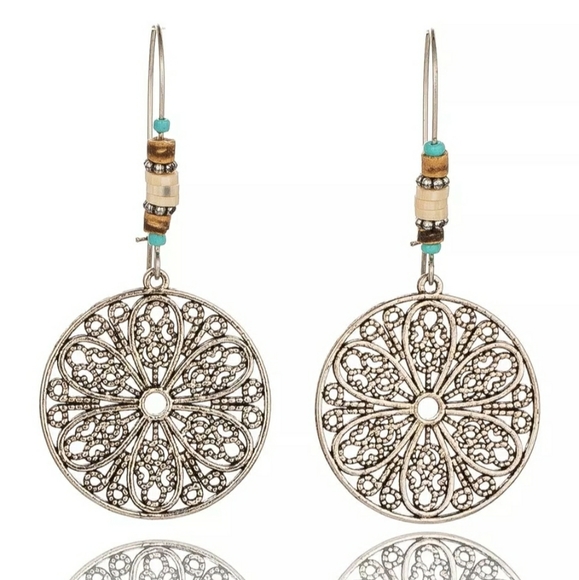 COPY - 6 pairs  of Trendy earrings - Picture 10 of 11